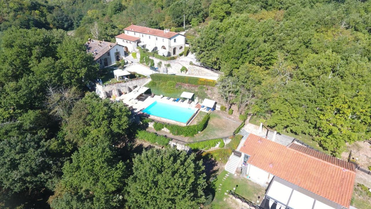 Casa Vacanze Borgo La Fratta 바르베리노 디 무겔로 외부 사진