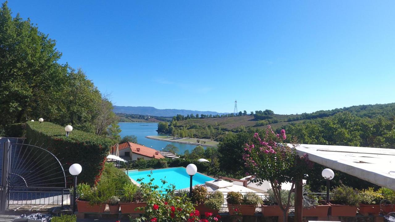 Casa Vacanze Borgo La Fratta 바르베리노 디 무겔로 외부 사진