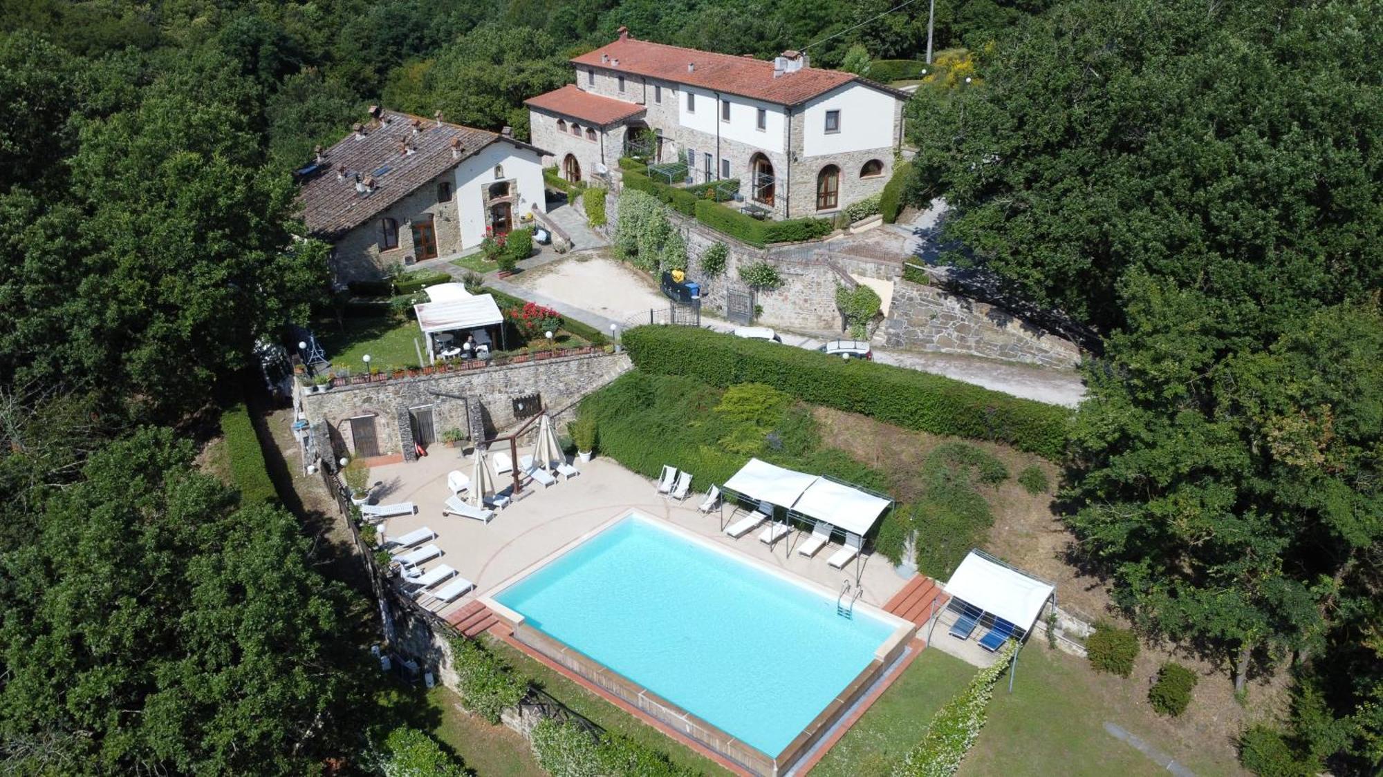 Casa Vacanze Borgo La Fratta 바르베리노 디 무겔로 외부 사진