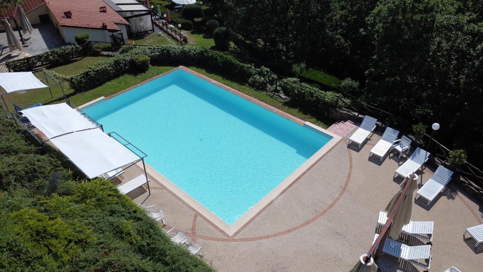Casa Vacanze Borgo La Fratta 바르베리노 디 무겔로 외부 사진