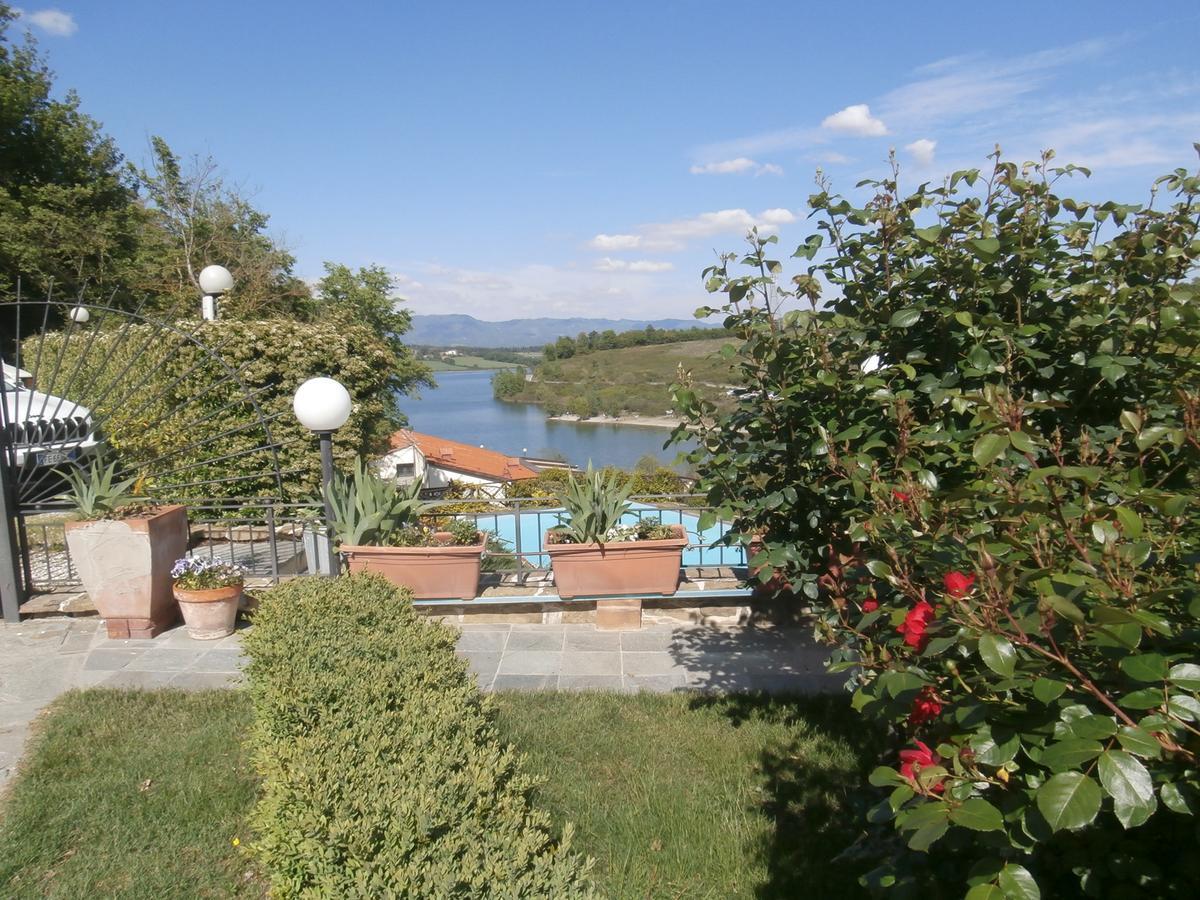 Casa Vacanze Borgo La Fratta 바르베리노 디 무겔로 외부 사진