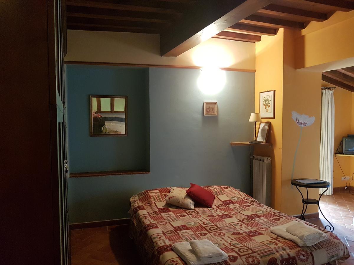 Casa Vacanze Borgo La Fratta 바르베리노 디 무겔로 외부 사진