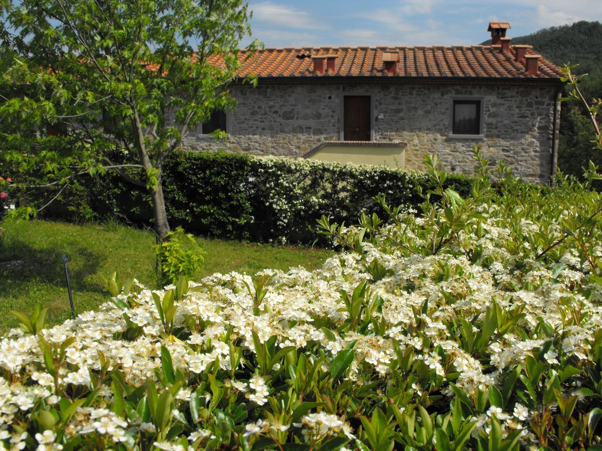 Casa Vacanze Borgo La Fratta 바르베리노 디 무겔로 외부 사진