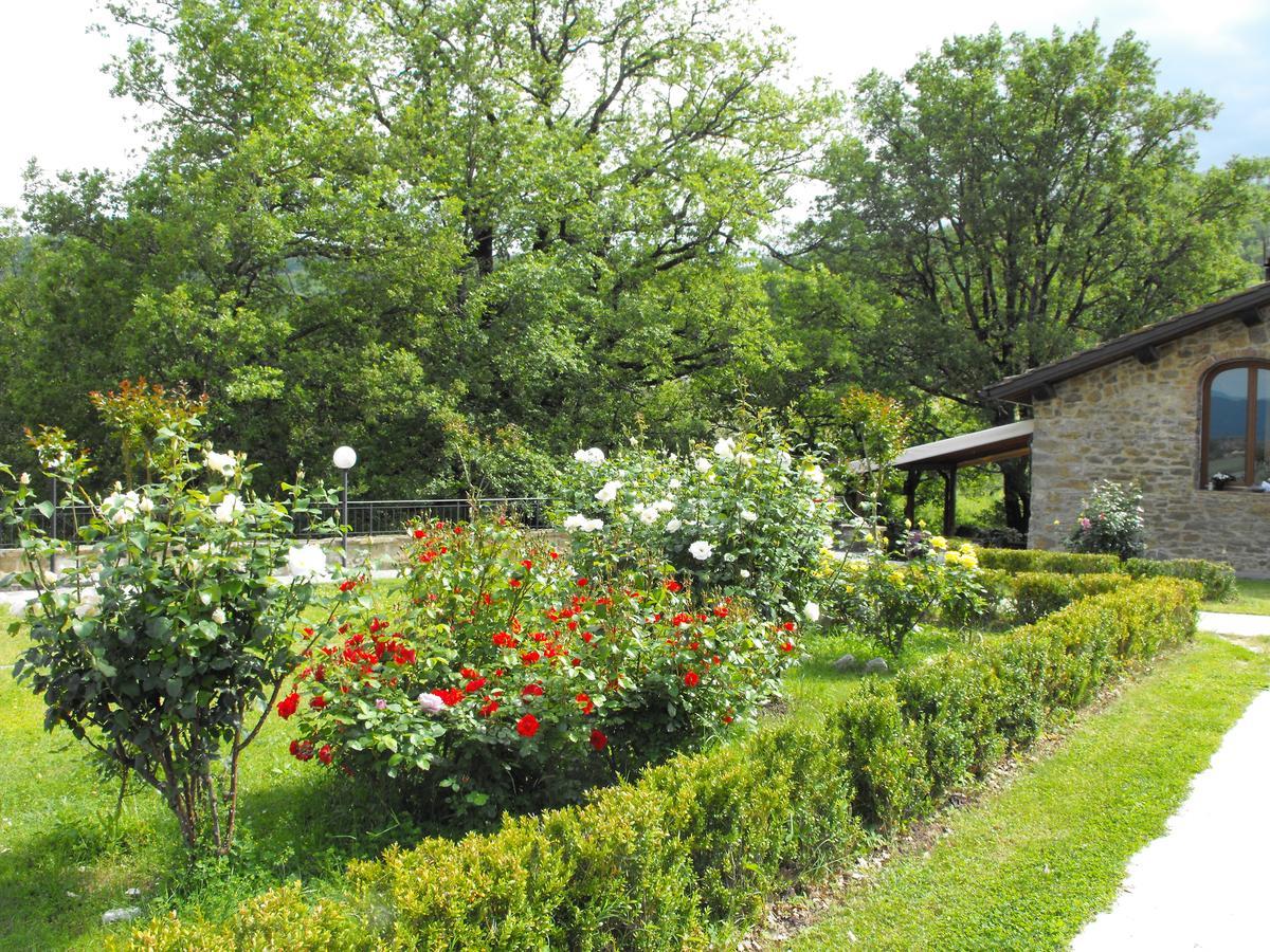 Casa Vacanze Borgo La Fratta 바르베리노 디 무겔로 외부 사진